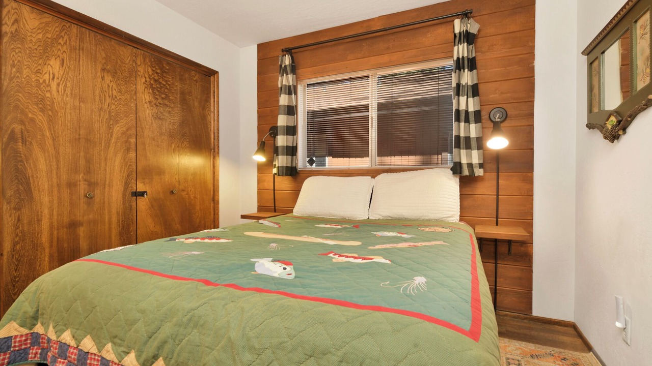 Photo of Bedroom in Summit Estates