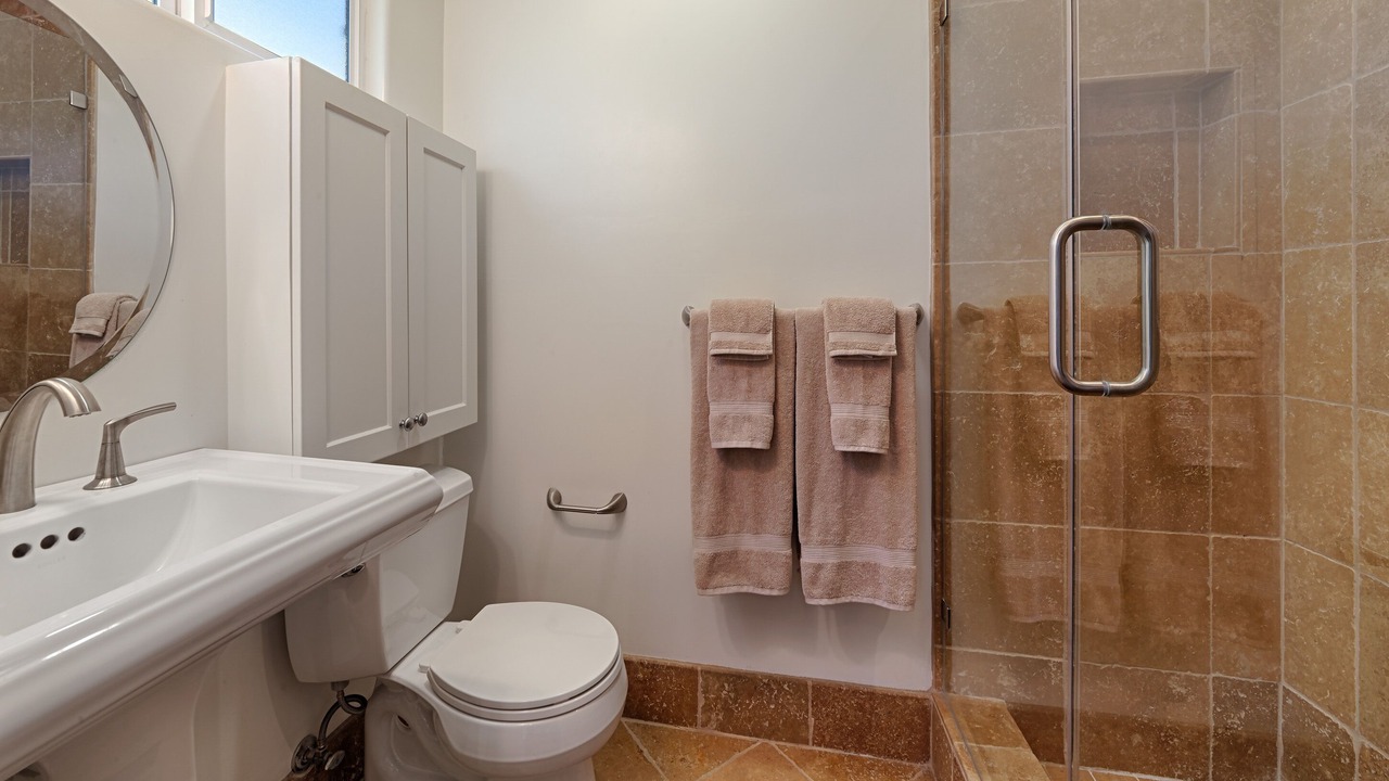 Photo of Bathroom in Fairfax District