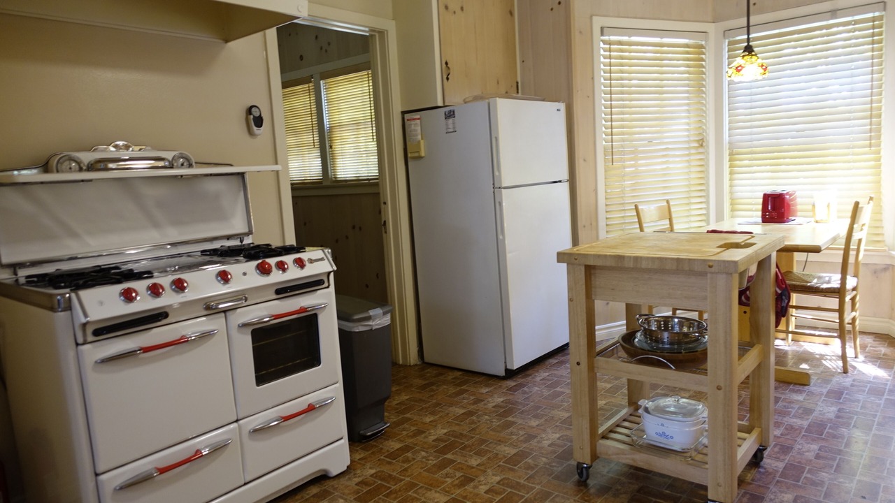 Photo of Kitchen in Valley Village