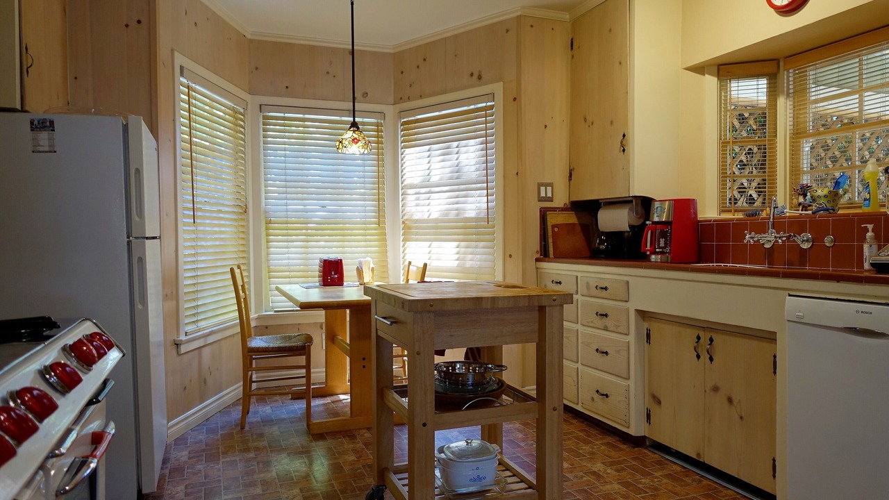 Photo of Kitchen in Valley Village