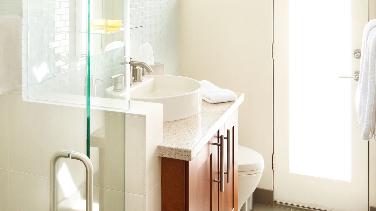Photo of Bathroom in Racquet Club Estates