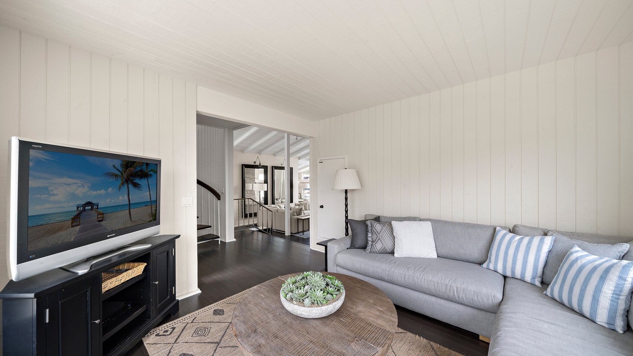 Photo of Bedroom in Emerald Bay
