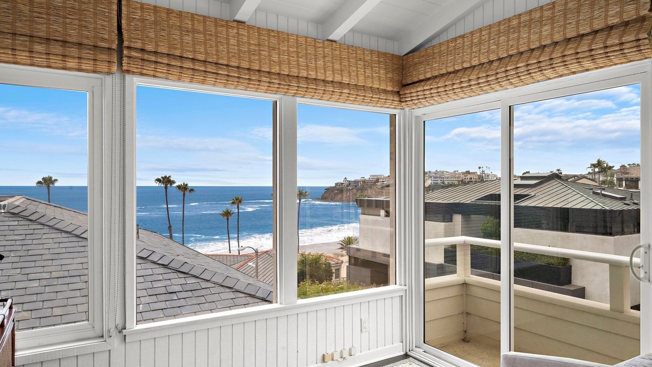 Photo of Bedroom in Emerald Bay