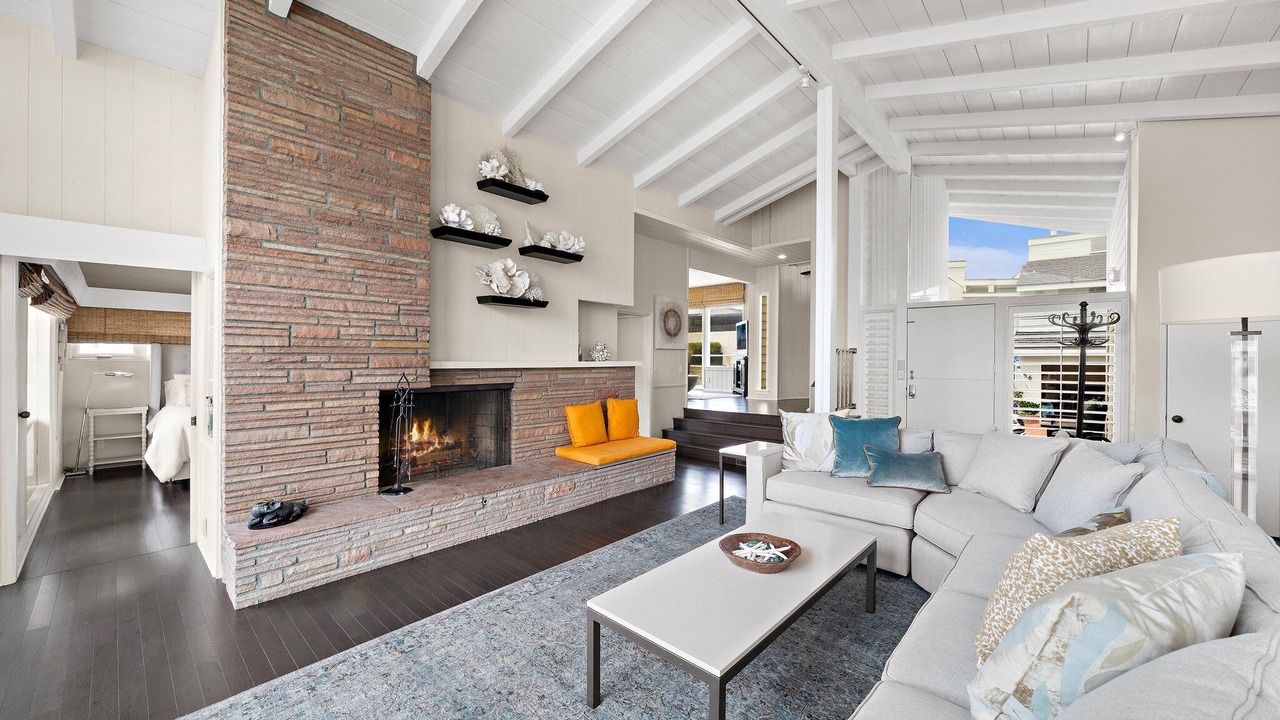 Photo of Bedroom in Emerald Bay