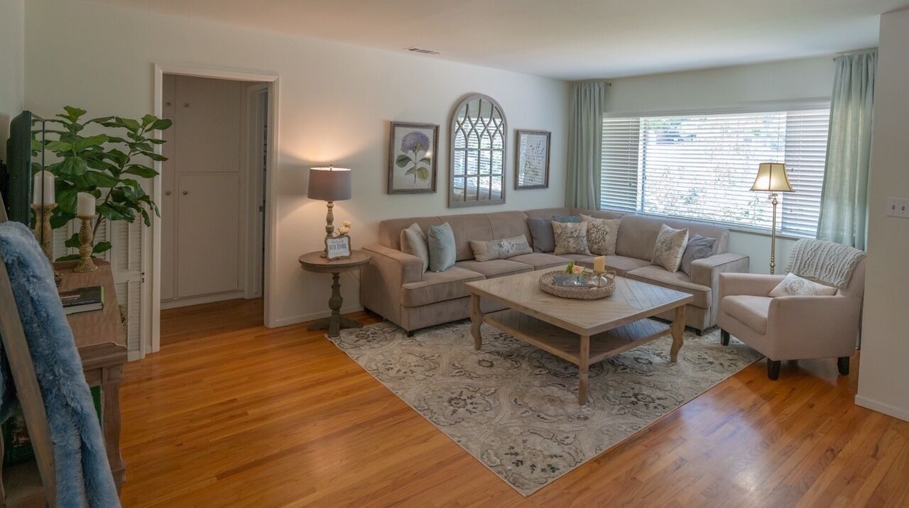 Photo of Bedroom in Sierra Madre
