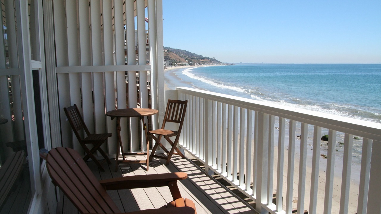 Photo of Others in Eastern Malibu