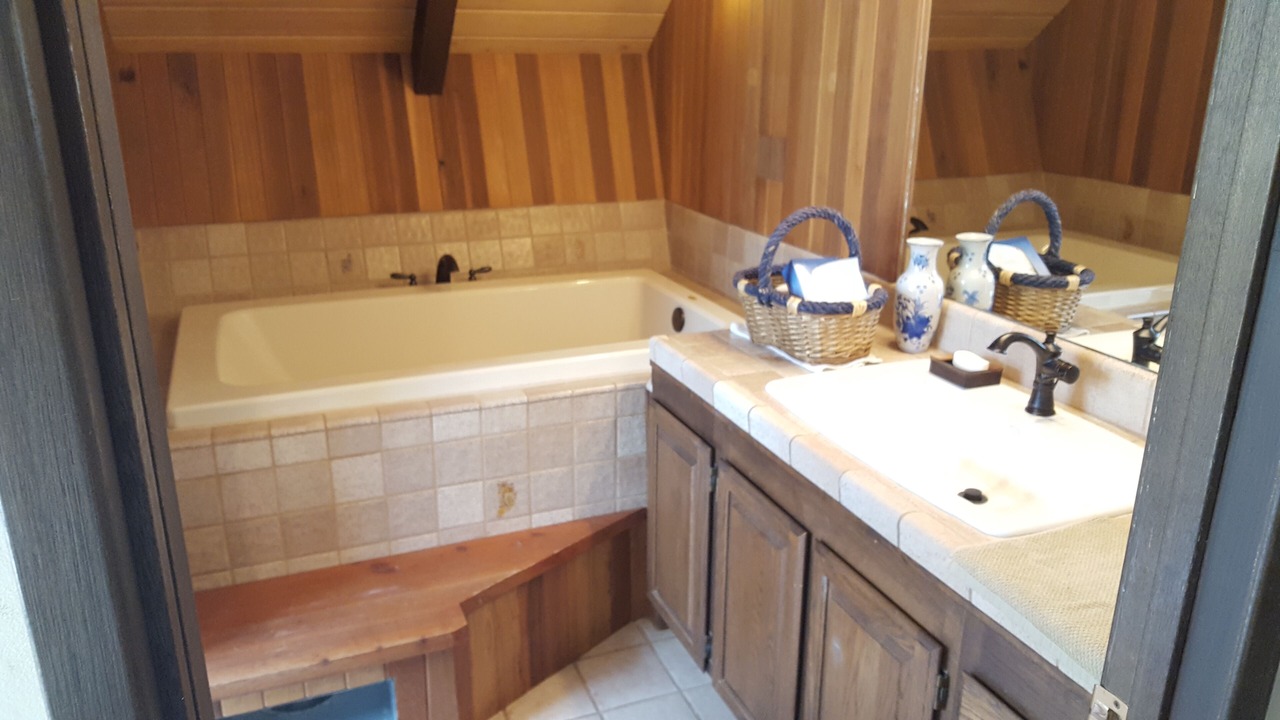 Photo of Bathroom in Fish Camp