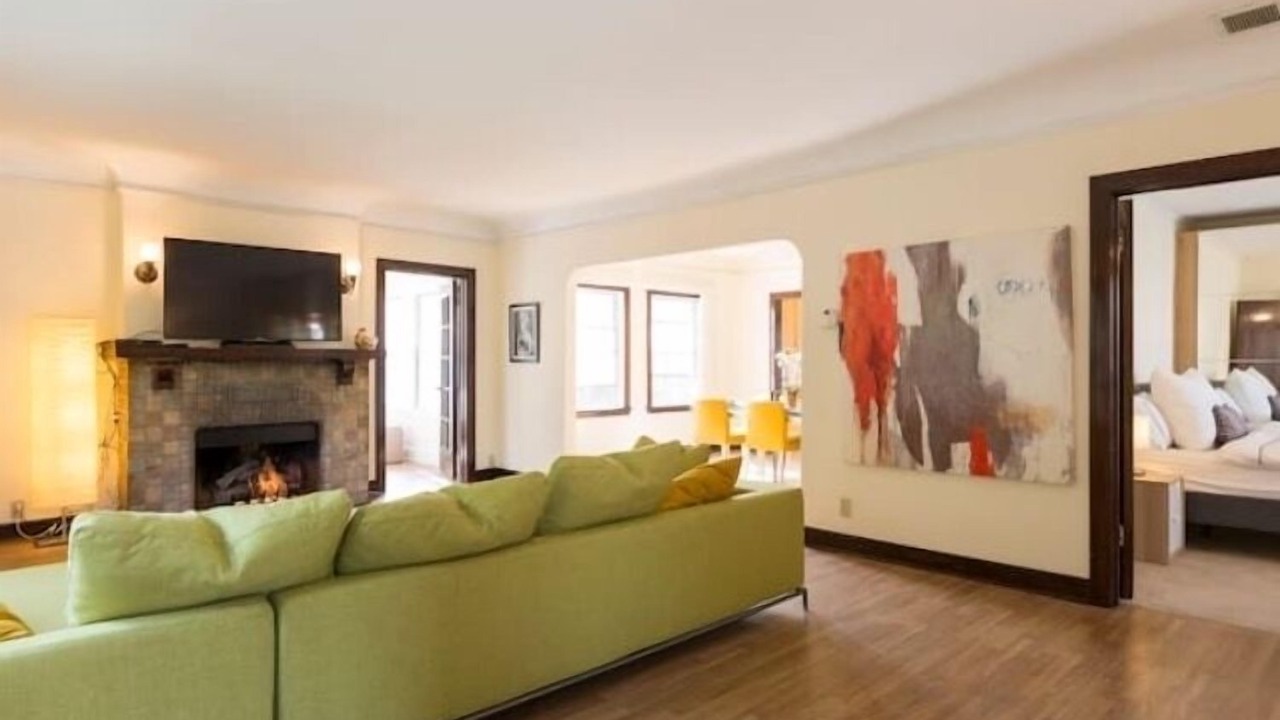 Photo of Livingroom in Larchmont