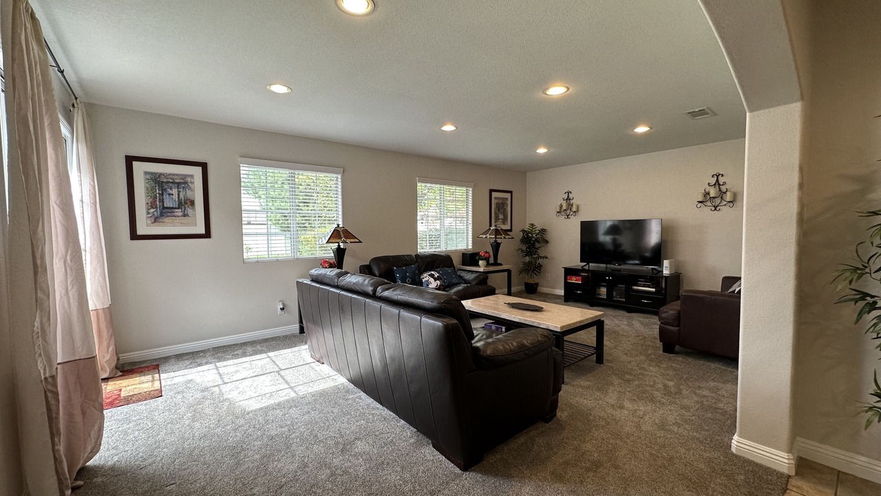 Photo of Bedroom in Anaheim Resort