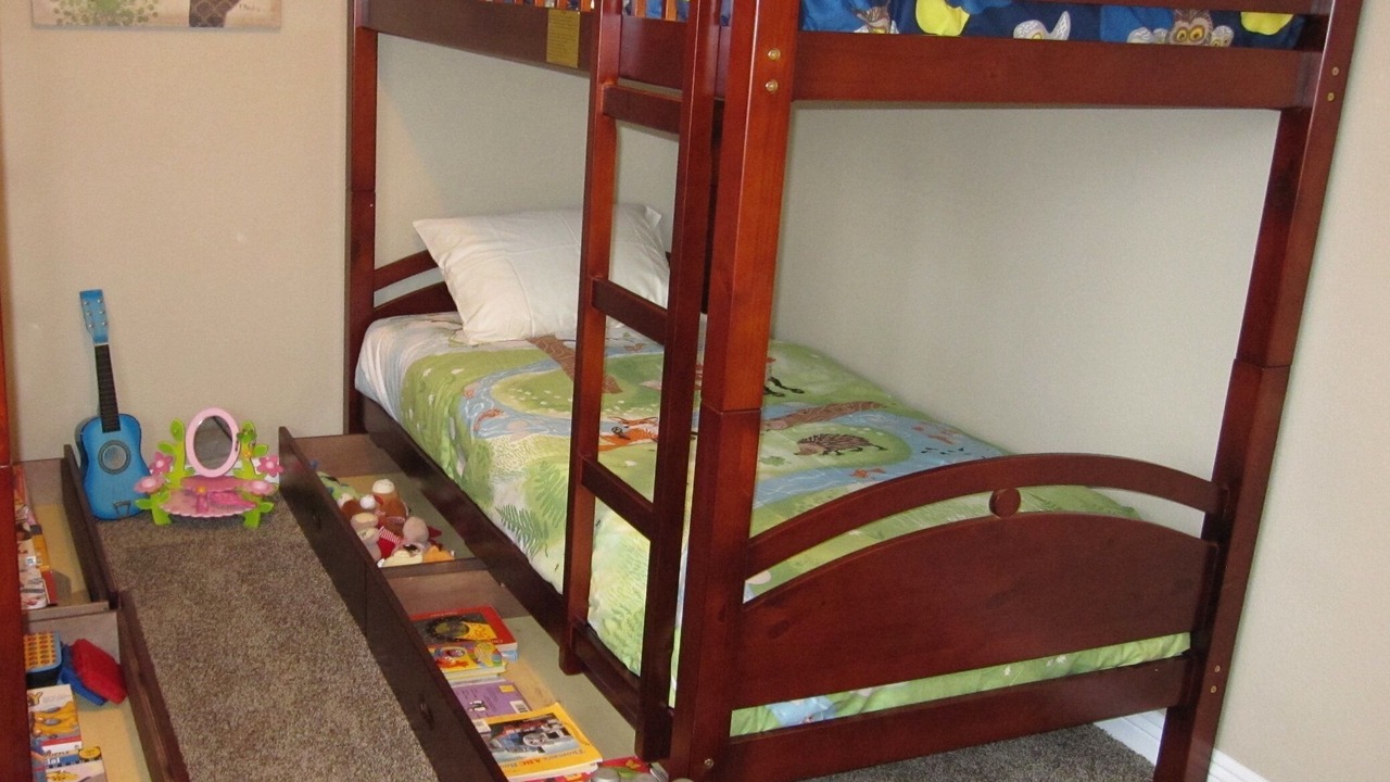 Photo of Bedroom in Anaheim Resort