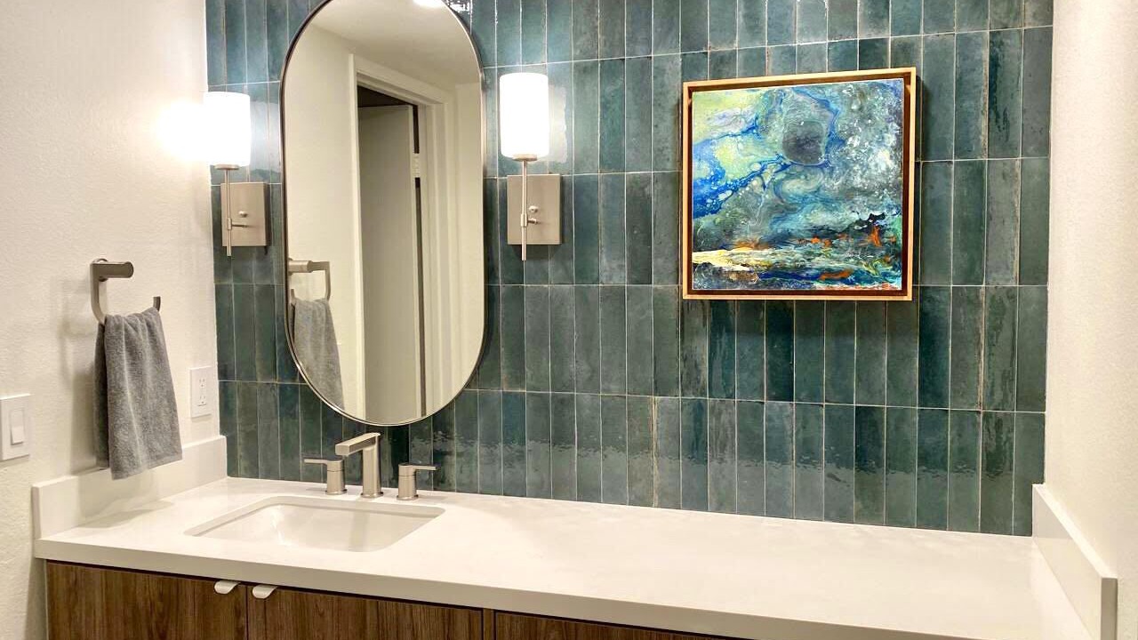 Photo of Bathroom in Canyon Corridor