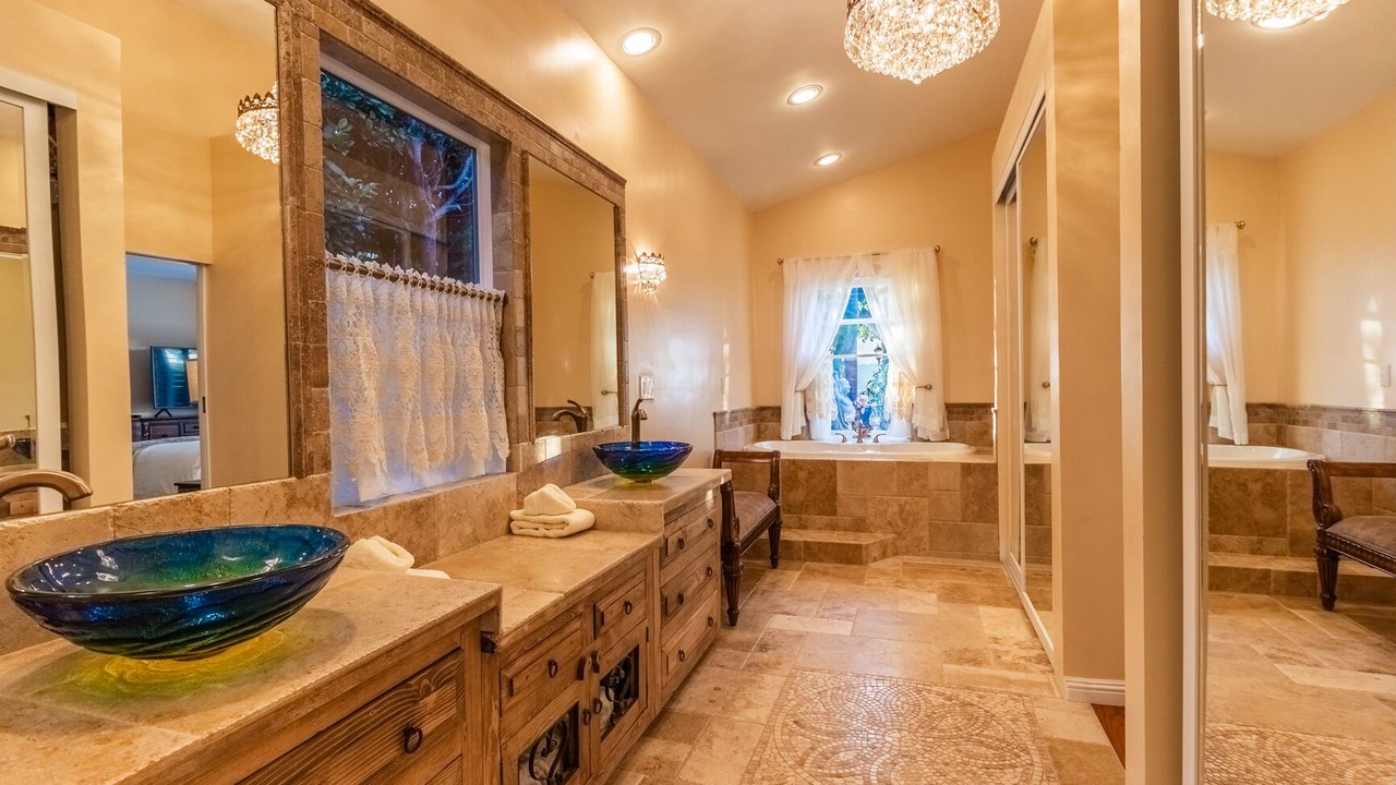 Photo of Bathroom in Encino