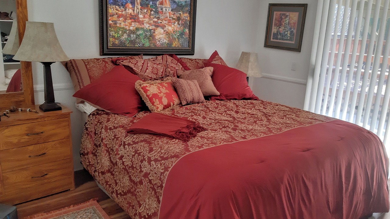 Photo of Bedroom in Redlands