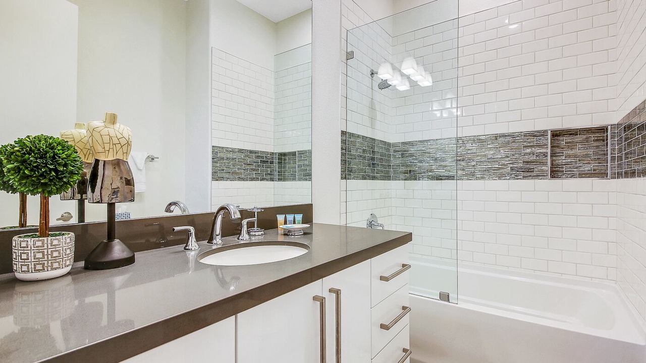 Photo of Bathroom in La Quinta Cove