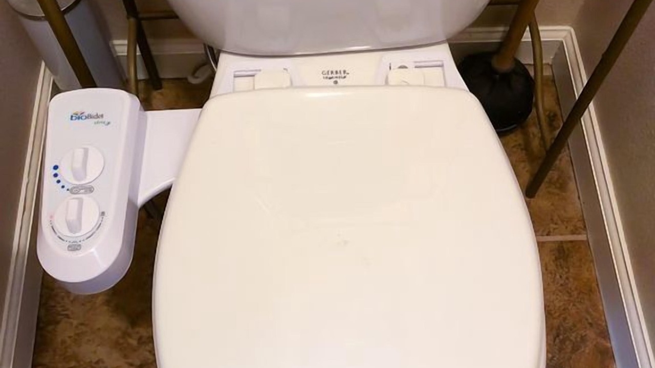 Photo of Bathroom in Reedley