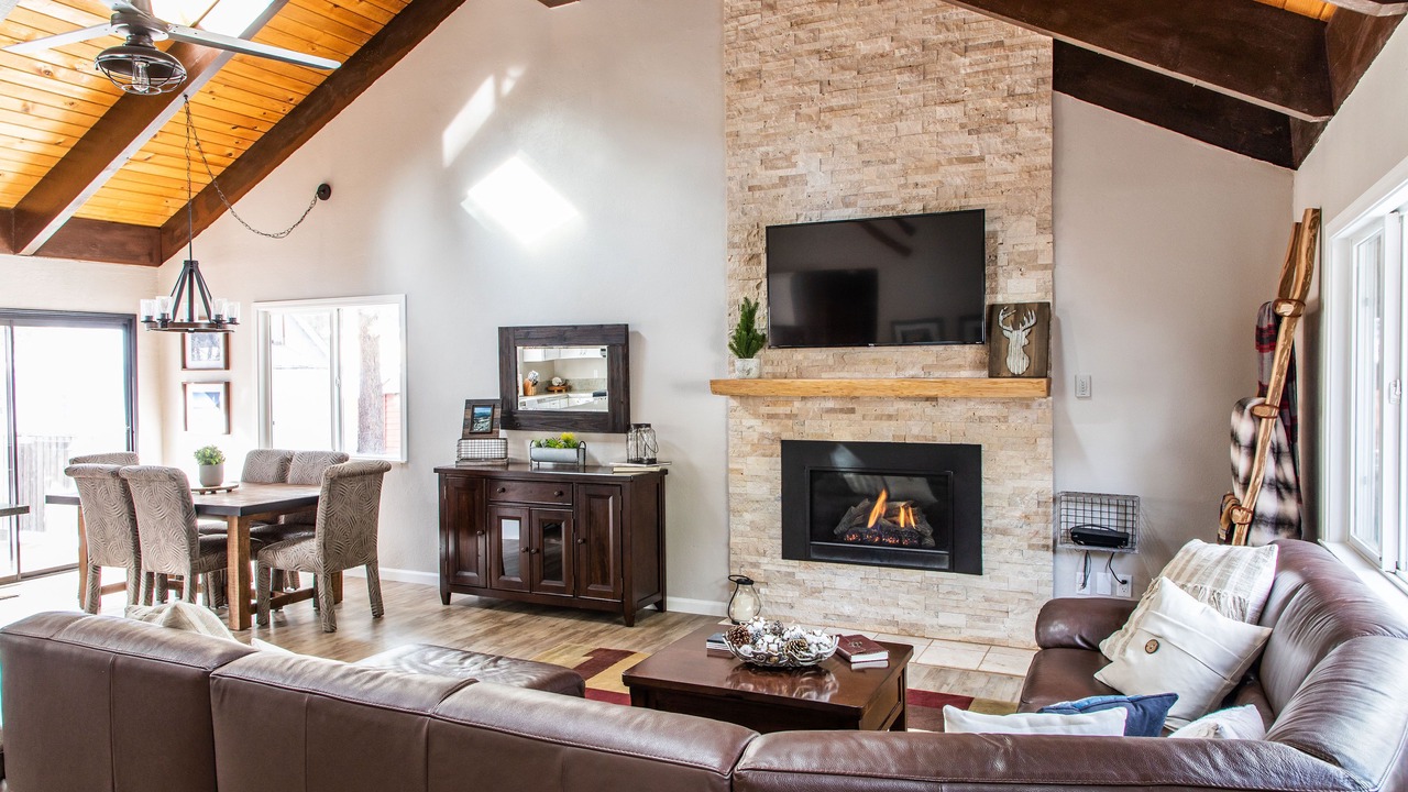 Photo of Livingroom in Bijou Park Acres