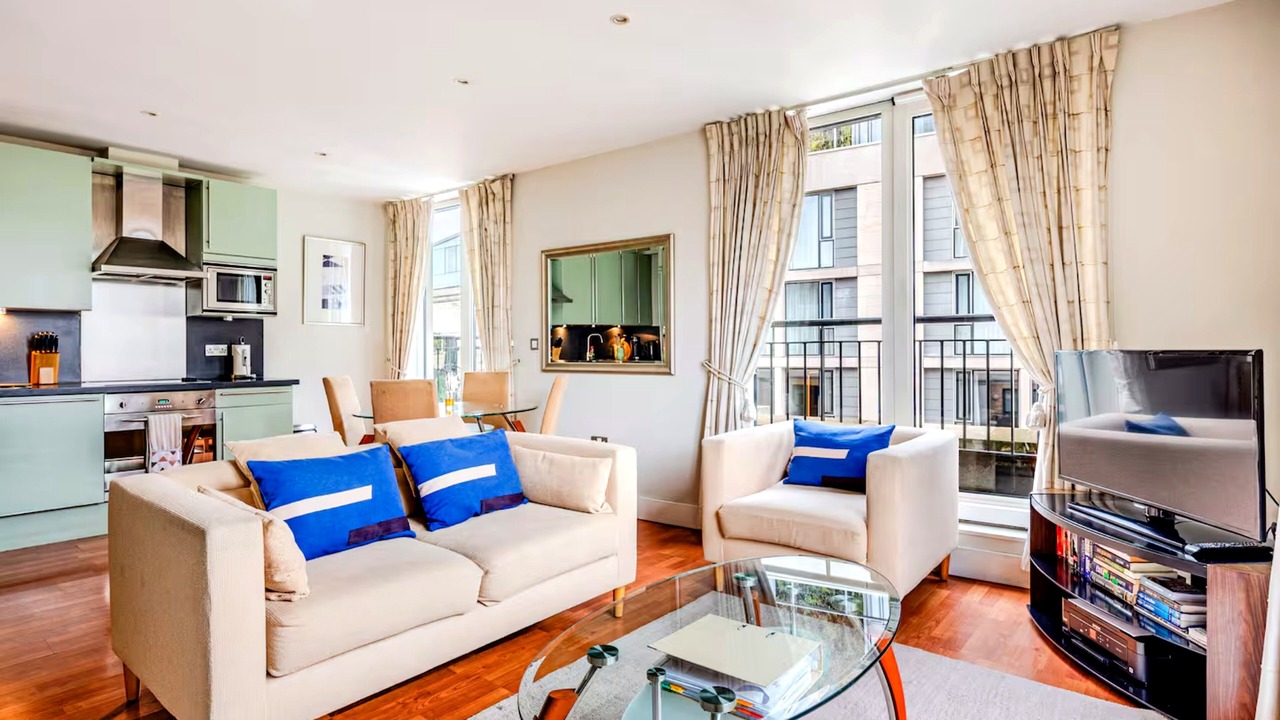 Photo of Bedroom in Tower Hill