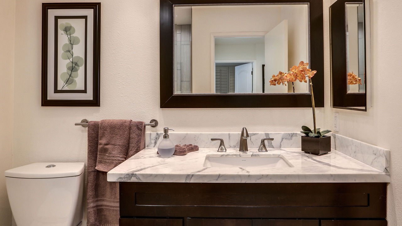 Photo of Bathroom in Araby