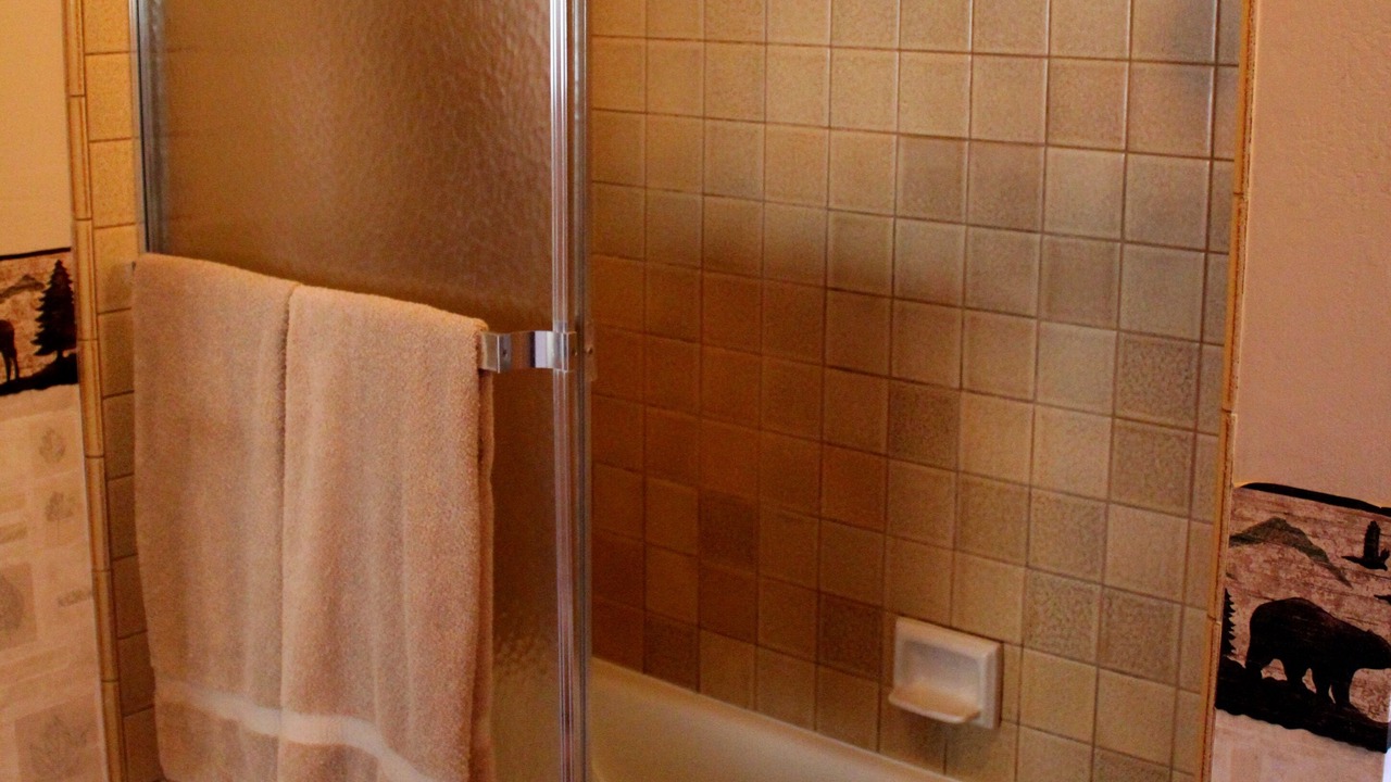 Photo of Bathroom in Arrowhead Villas