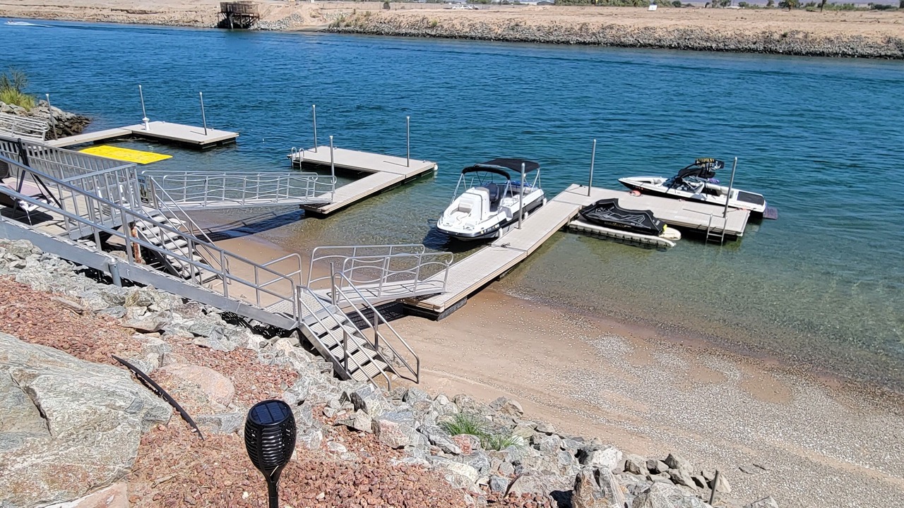 Photo of Outdoor in Needles