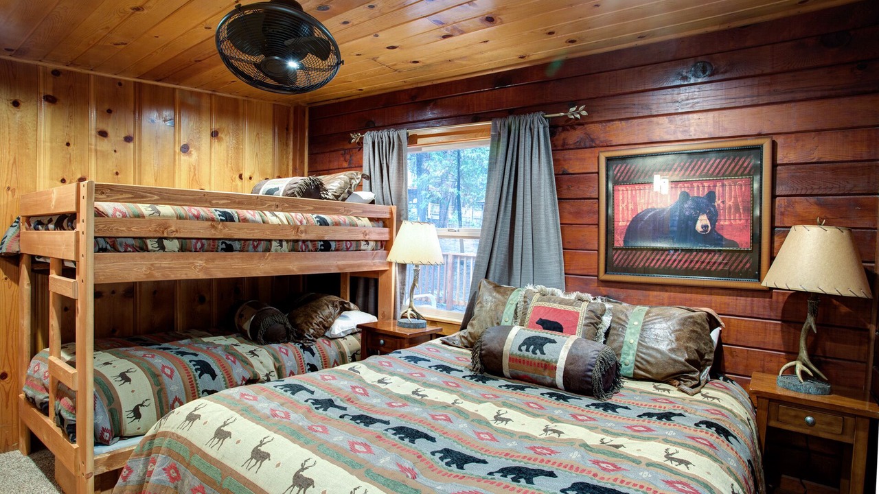 Photo of Bedroom in North Wawona