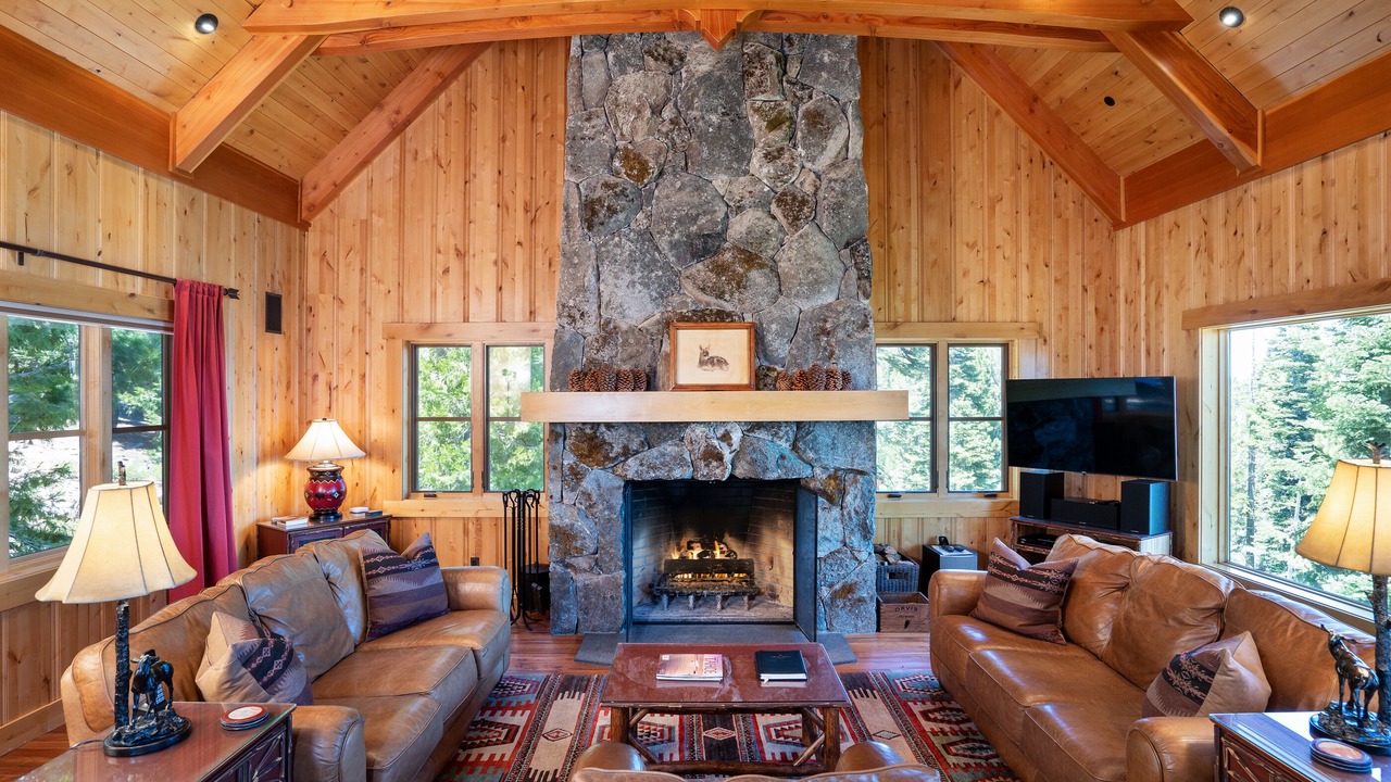 Photo of Livingroom in Tahoma