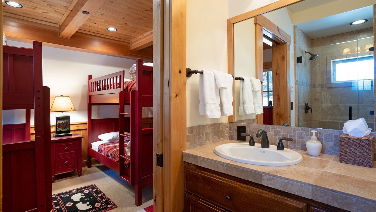 Photo of Bathroom in Tahoma