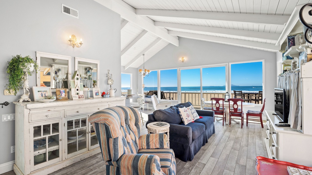 Photo of Bedroom in Silver Strand