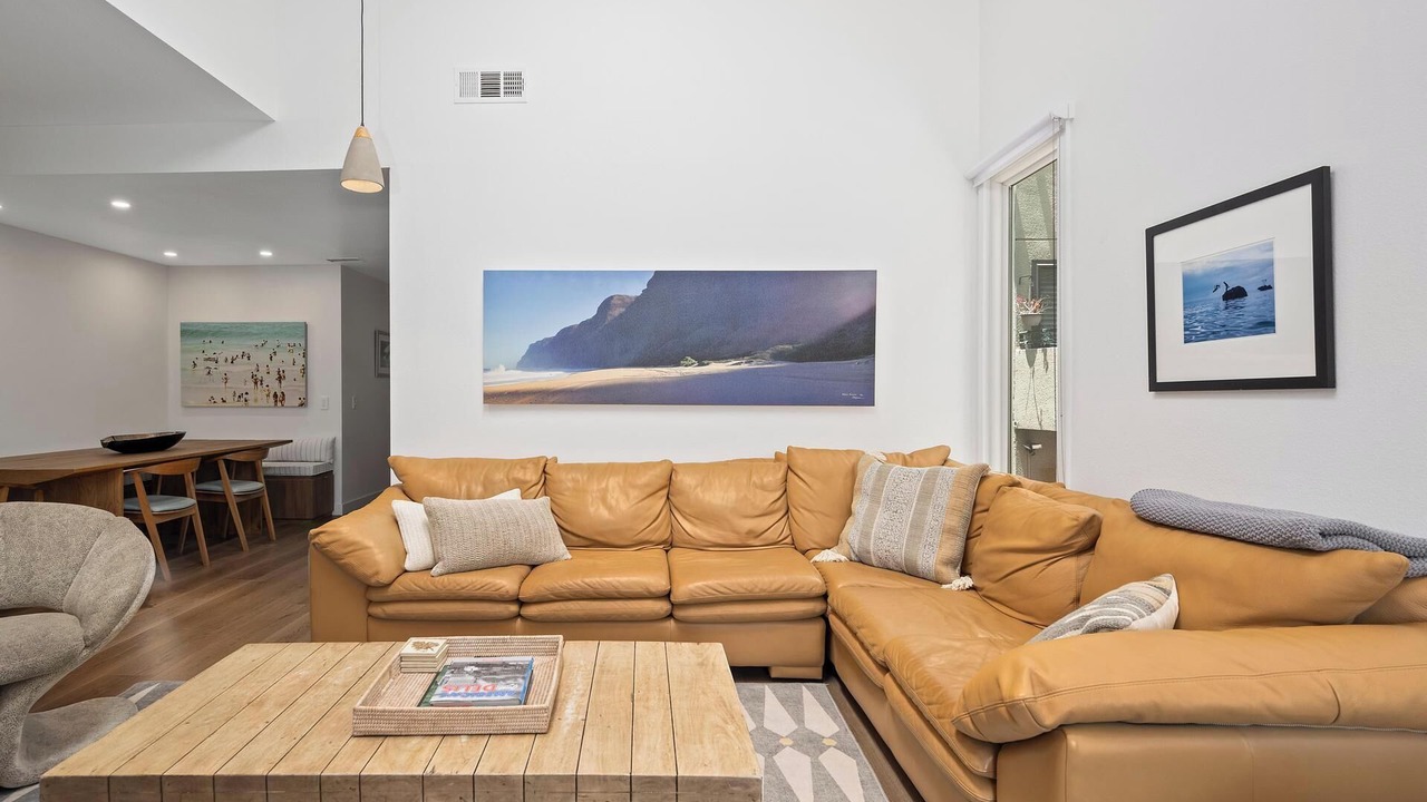 Photo of Livingroom in La Jolla Shores
