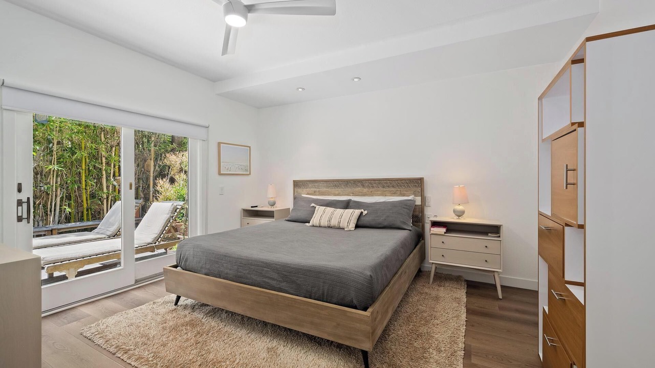Photo of Bedroom in La Jolla Shores
