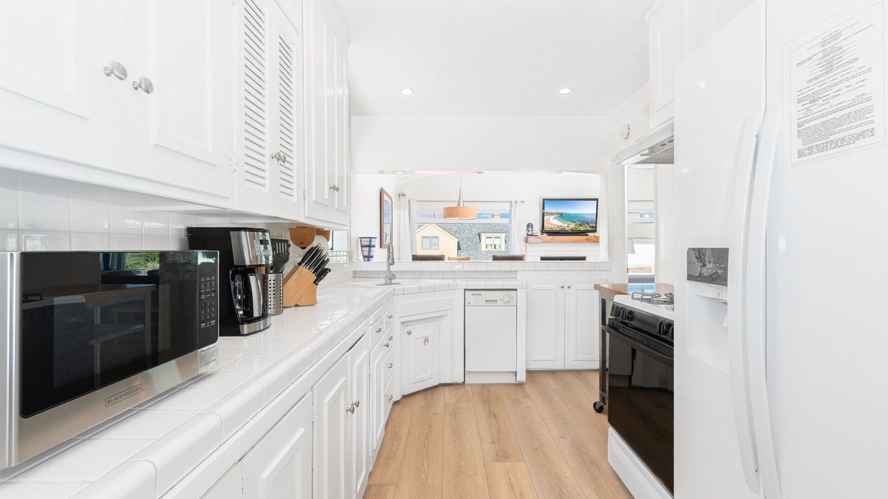 Photo of Kitchen in Balboa Peninsula