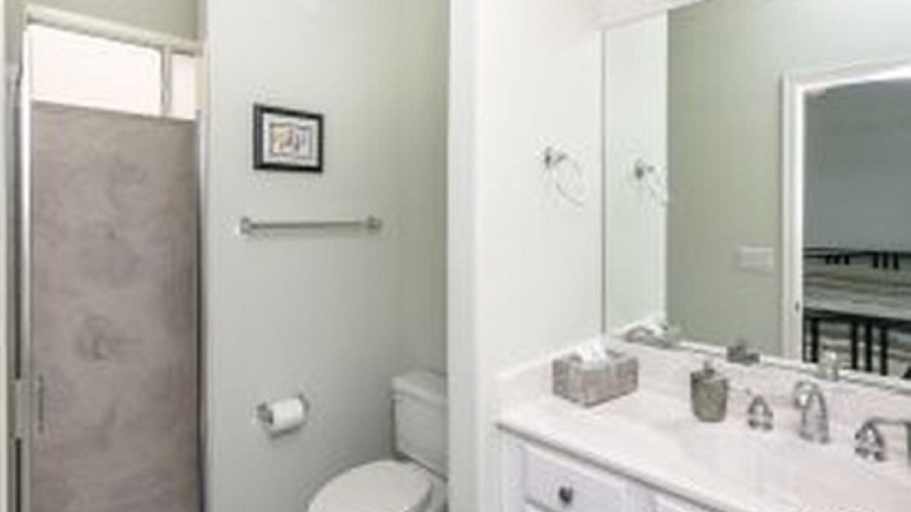 Photo of Bathroom in Needles