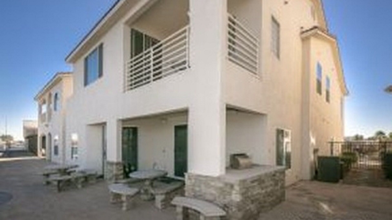 Photo of Outdoor in Needles