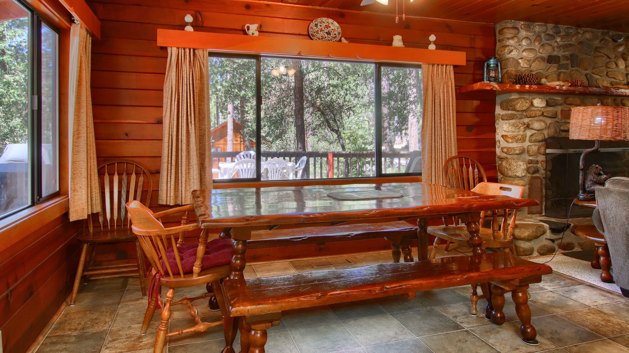 Photo of Bedroom in North Wawona