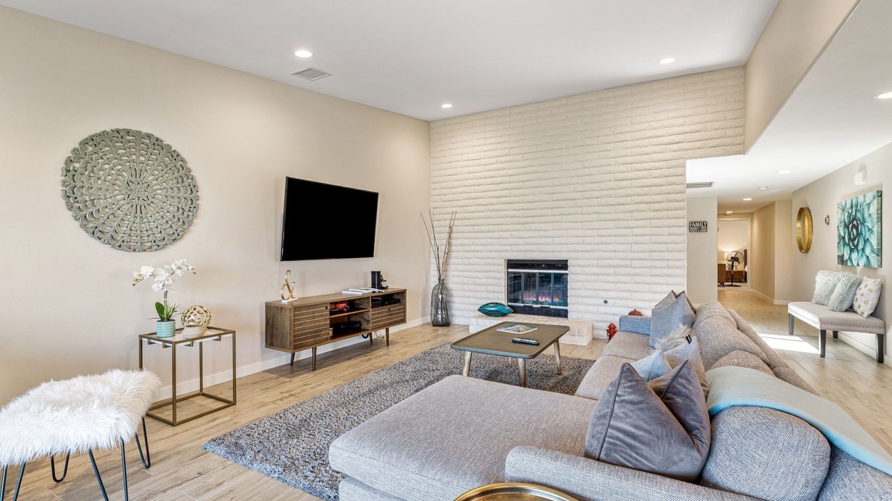 Photo of Livingroom in Palm Desert