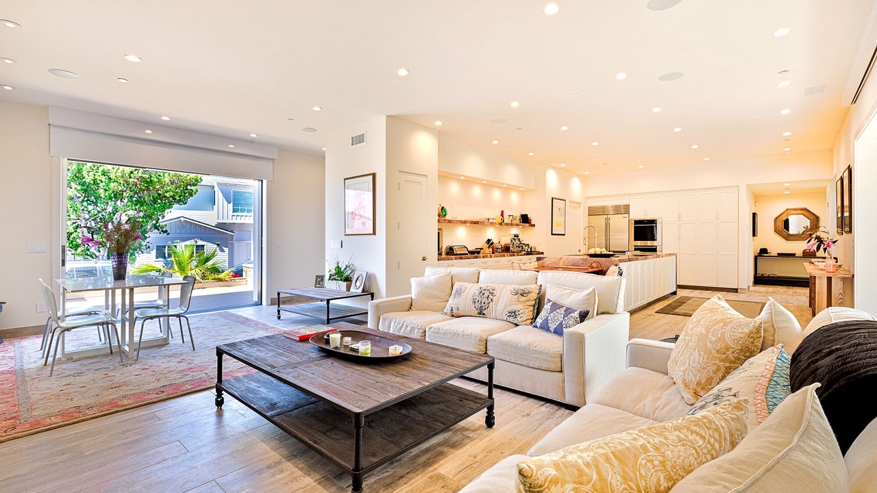 Photo of Bedroom in La Jolla Shores