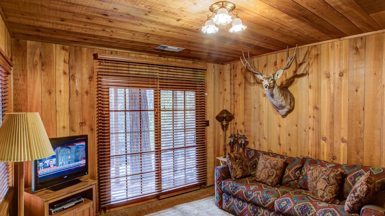 Photo of Bedroom in North Wawona