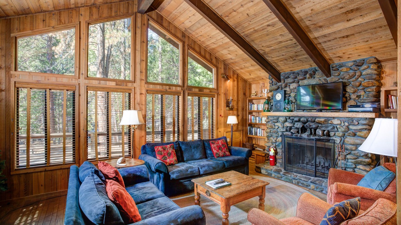 Photo of Bedroom in North Wawona