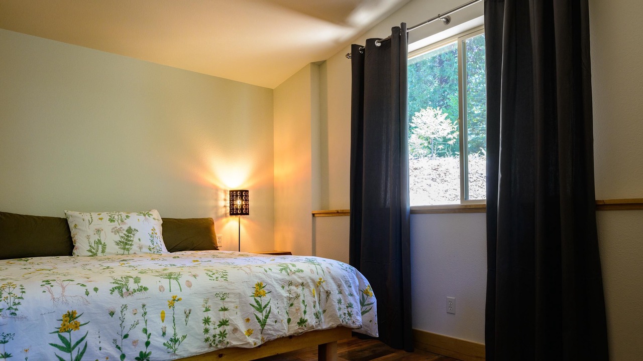 Photo of Bedroom in Yosemite West
