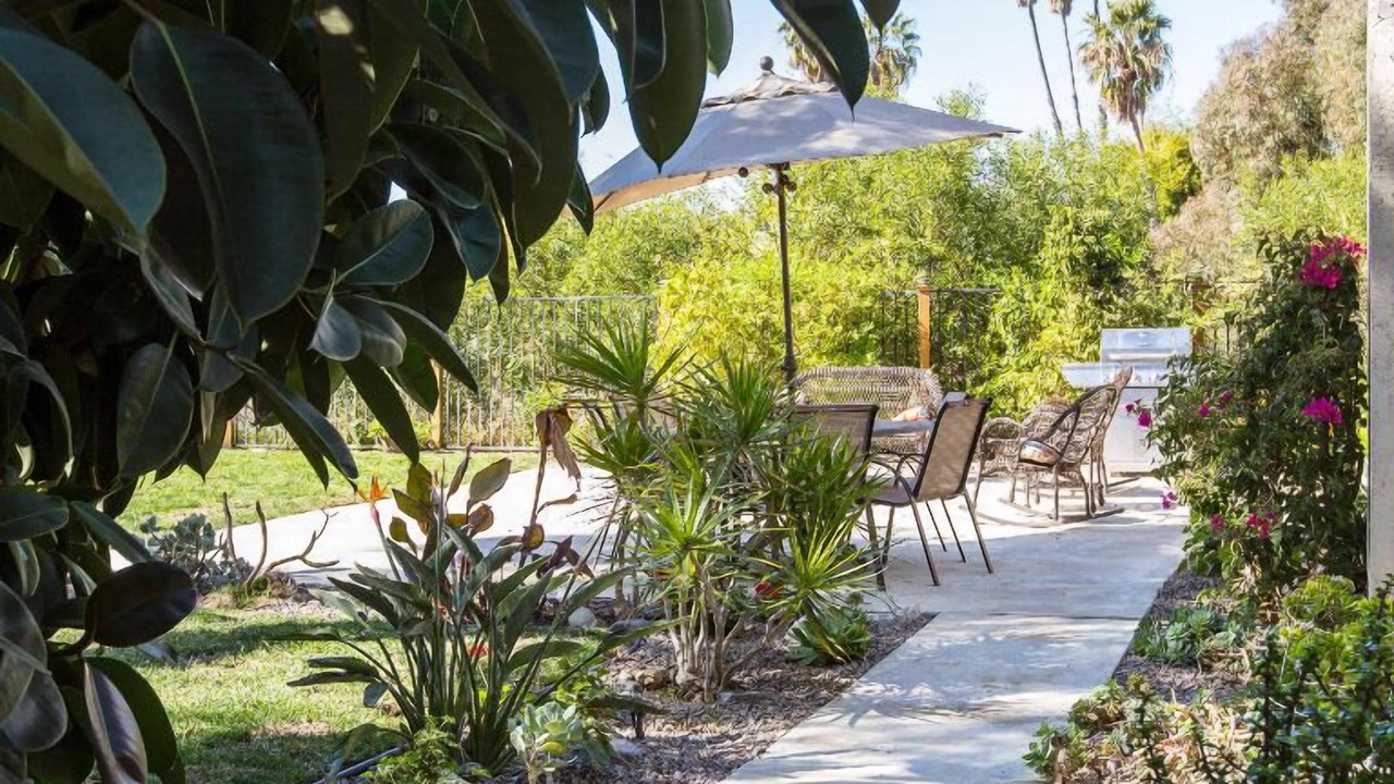 Photo of Outdoor in Loma Alta