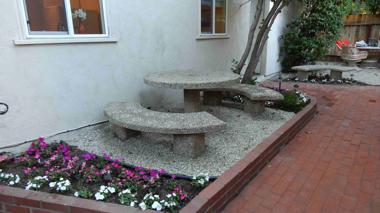 Photo of Outdoor in Valley Village