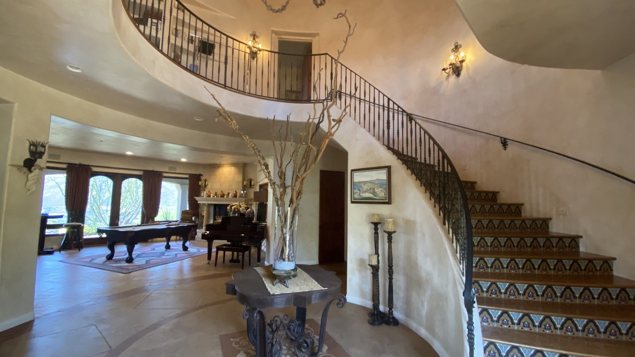 Photo of Bedroom in Lake Hodges