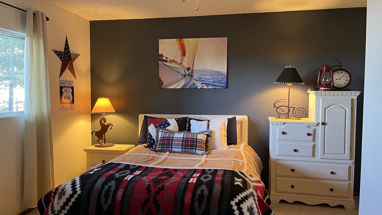Photo of Bedroom in Arrowhead Villas