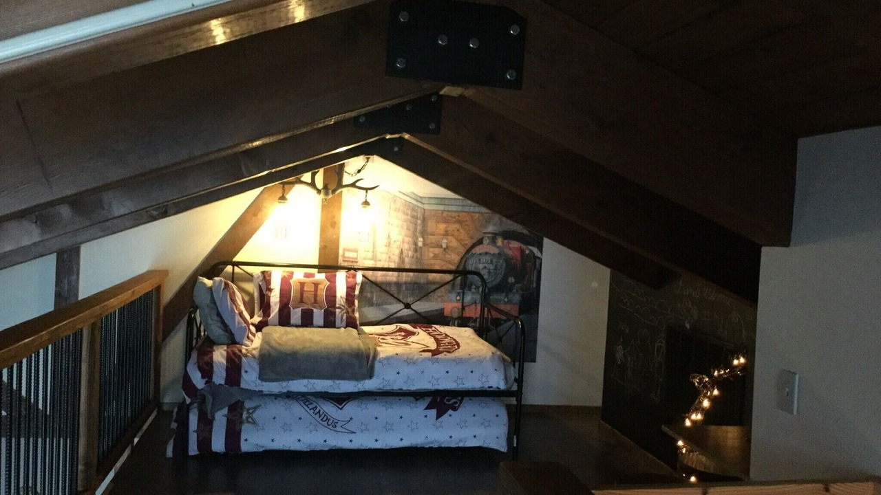 Photo of Bedroom in Arrowhead Villas