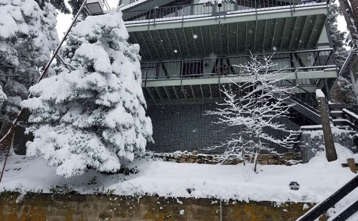 Photo of Outdoor in Arrowhead Villas