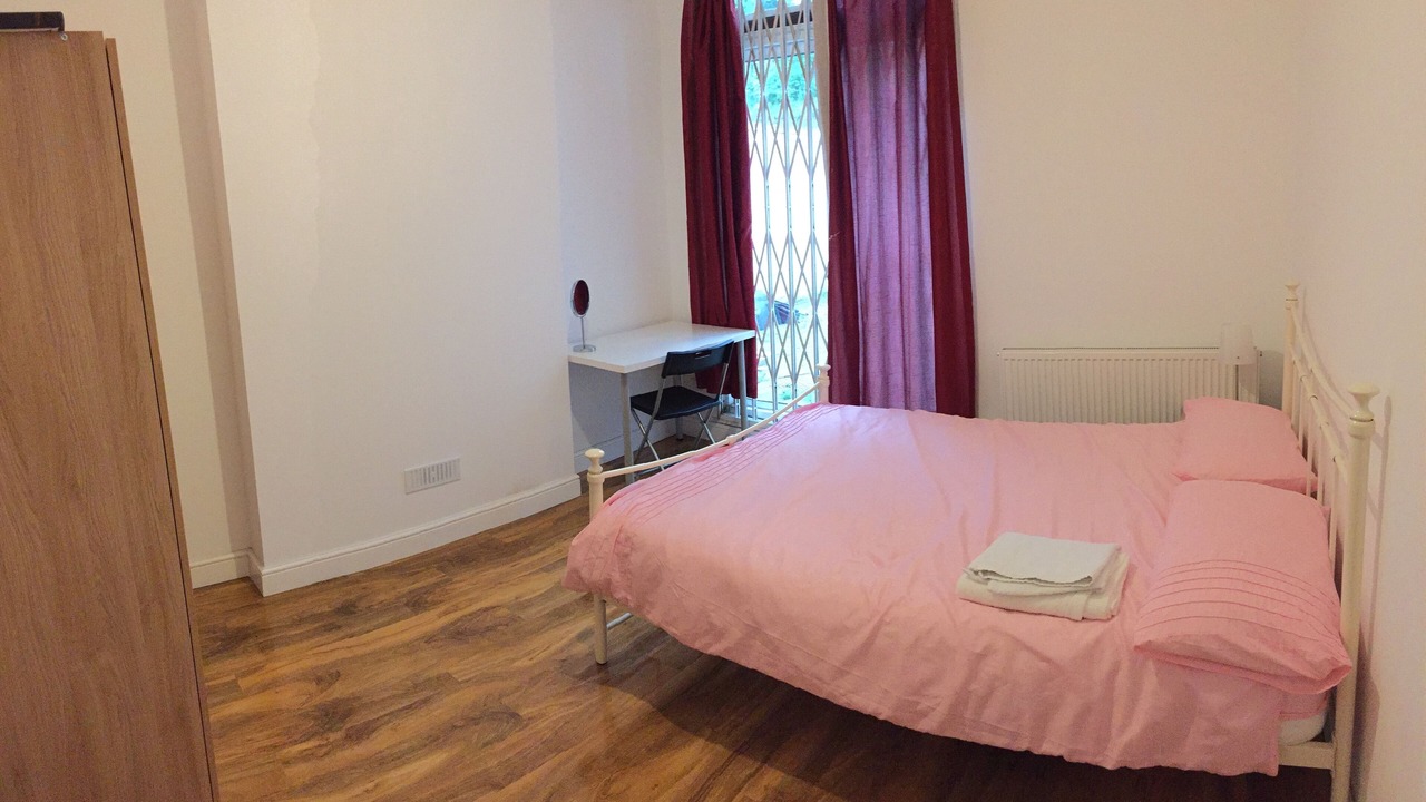 Photo of Bedroom in Cricklewood