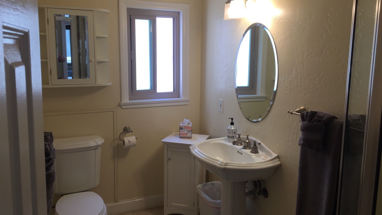 Photo of Bathroom in South Mission Beach