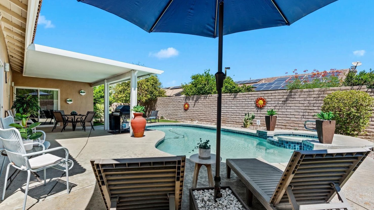 Photo of Outdoor in Desert Park Estates