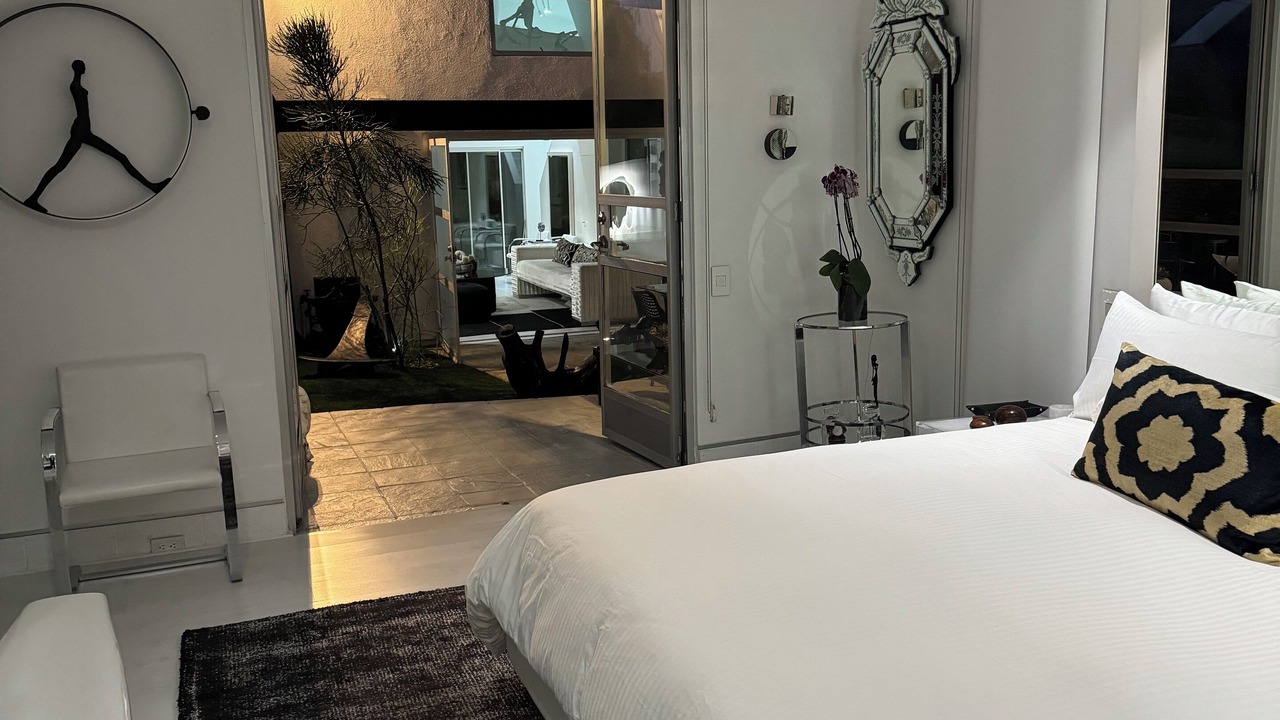 Photo of Bedroom in West Hollywood West