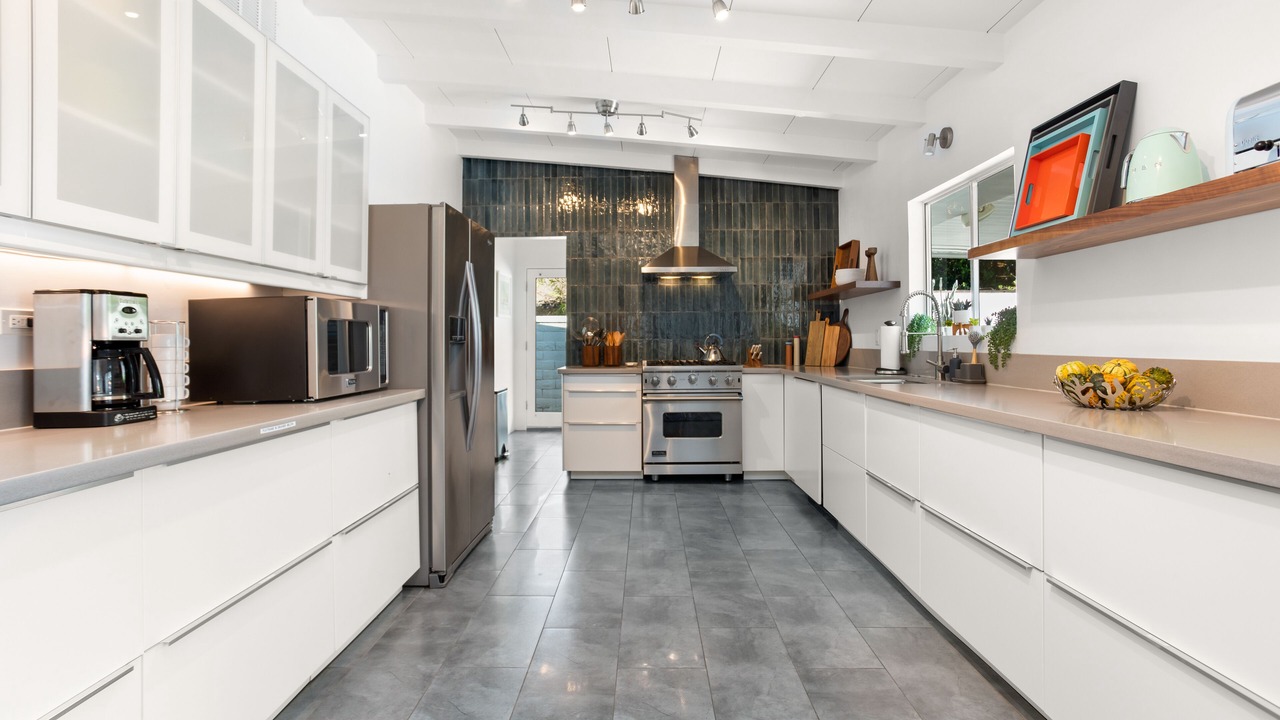 Photo of Kitchen in Cathedral City Cove